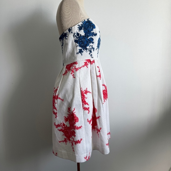 RW&CO - White, Blue and Red Floral Strapless Dress - Picture 3 of 11